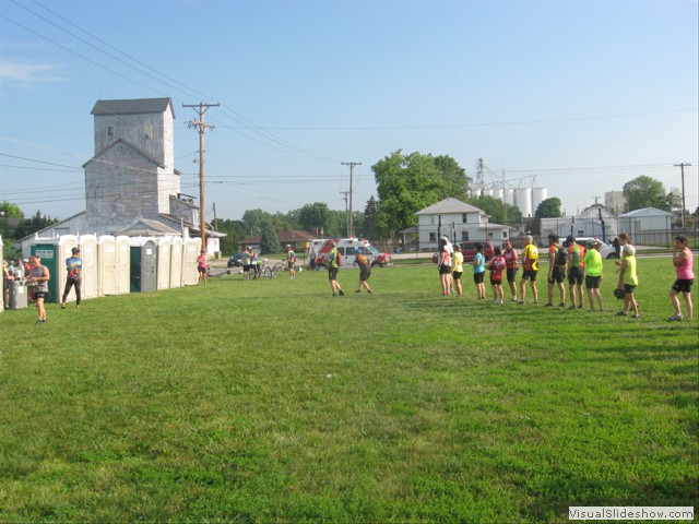 Tuesday June 18: Troy to Greenville. Toilet line at the Covington AM snack stop.